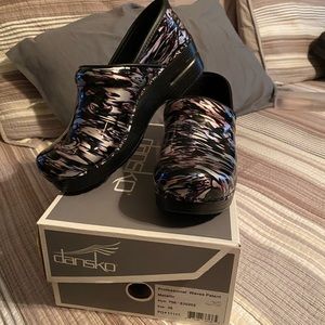 Brand new dansko size 38